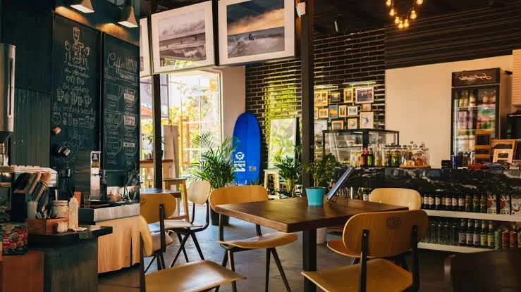 Quán cafe mở nhạc của người khác có phải trả tiền bản quyền không?